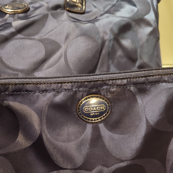 Coach Signature Navy Blue Weekender Travel With Makeup Bag Large Capacity Tote - Picture 3 of 8